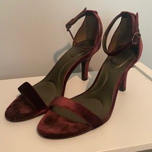 Bandolino Sandals w/Heel